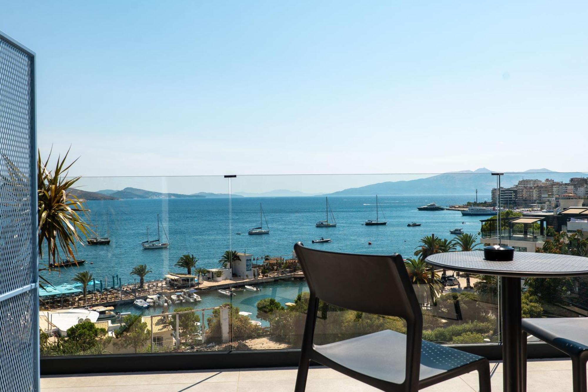 Victoria Boutique Hotel Sarandë エクステリア 写真